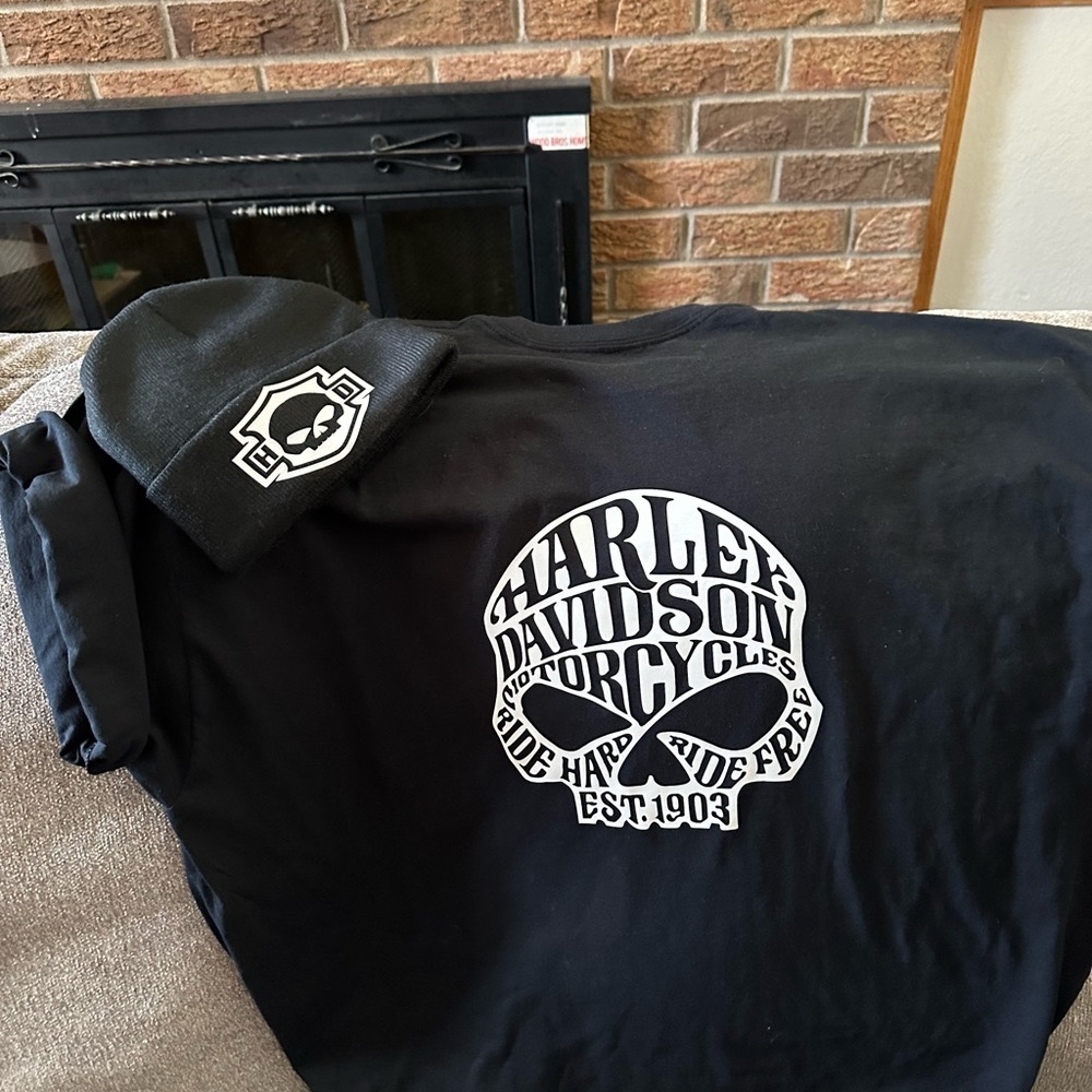 COPY - COPY - COPY - Harley Davidson beanie and t shirt custom set